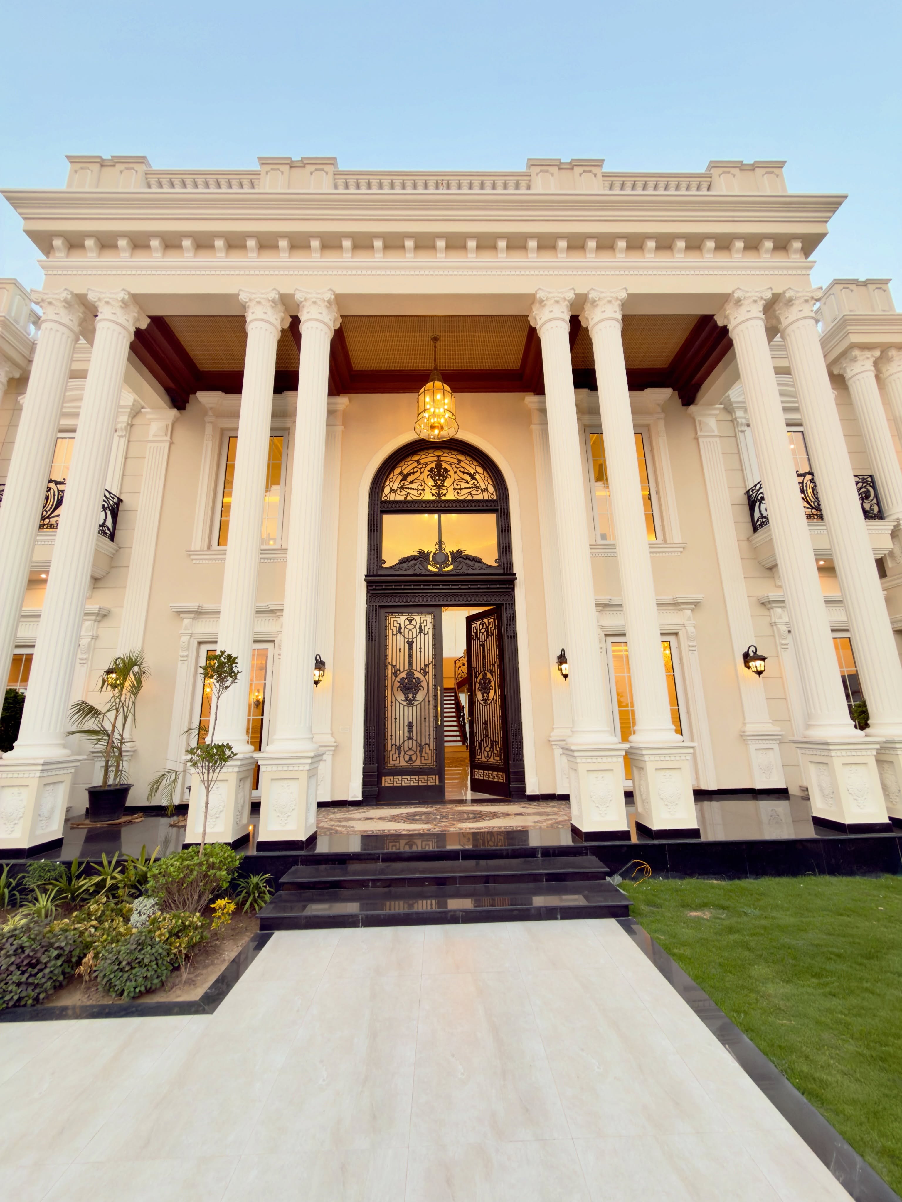 2 Kanal Signature Luxury Villa with Pool - Image 1